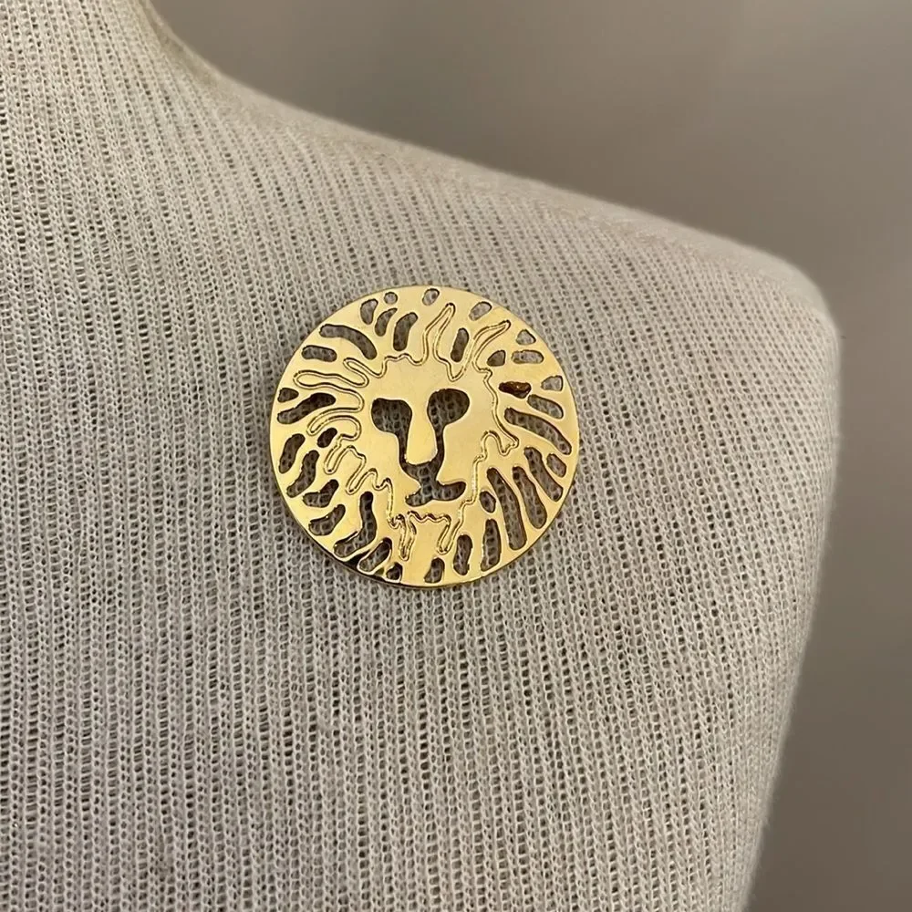 Vintage Anne Klein Gold Tone Round Lion Head Logo Shiny Brooch Pin Designer